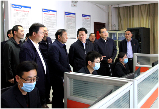安徽省副省長(zhǎng)、市委書(shū)記楊光榮來(lái)到集團(tuán)公司調(diào)研安全生產(chǎn)工作